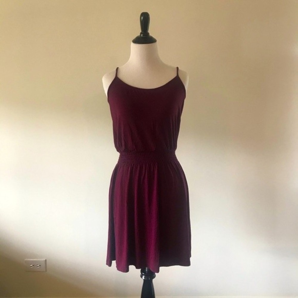 H&M Burgundy Red Sleeveless Cinched Waist Dress - Small